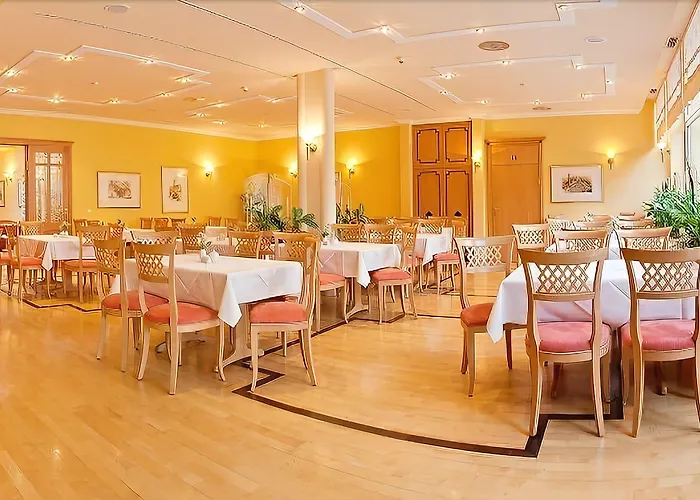 فندق Anna Amalia 3*